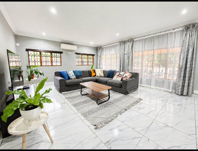 4 BEDROOM HOUSE FOR SALE IN HENLEY ON KLIP